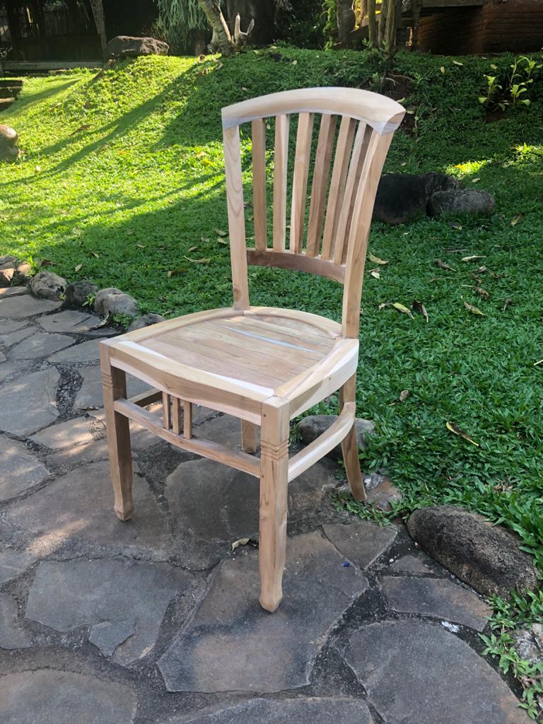 כיסא דגם אייבי עץ טיק במחיר מבצע: 890 ש"ח
