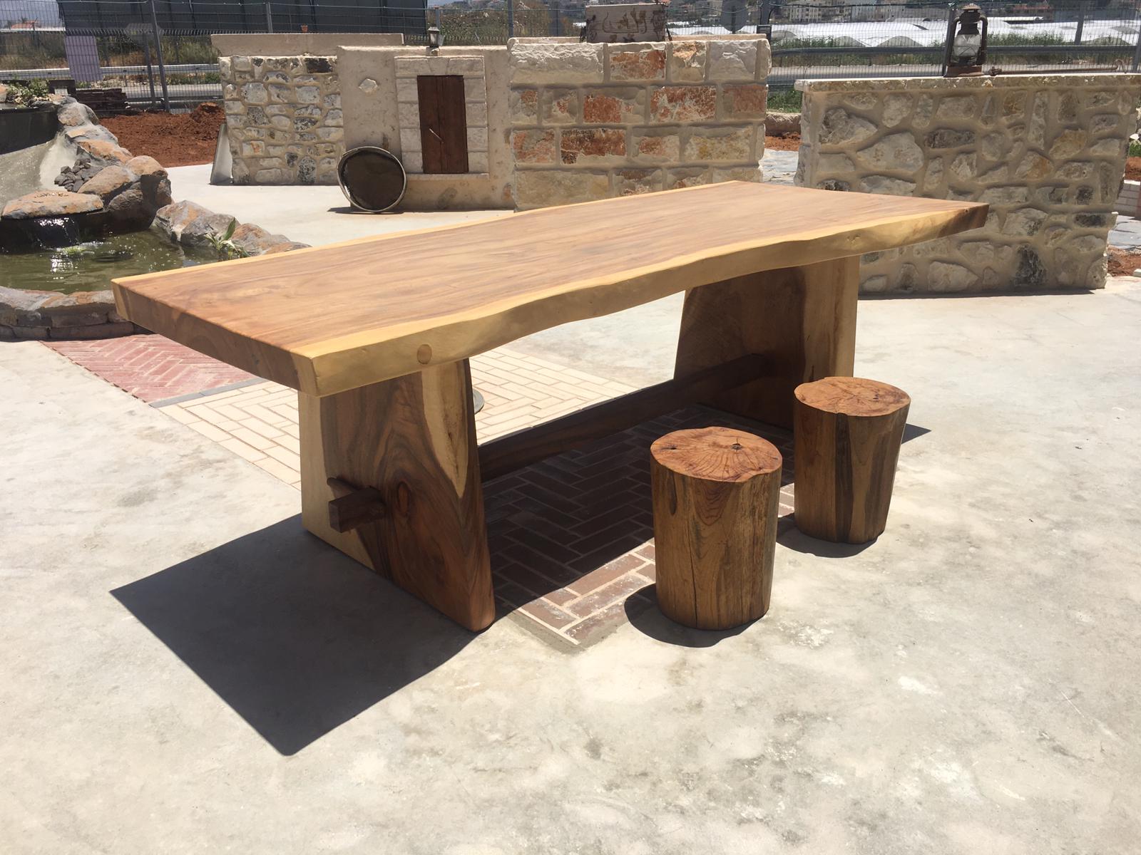 שולחן גזע פרוס רגל עץ