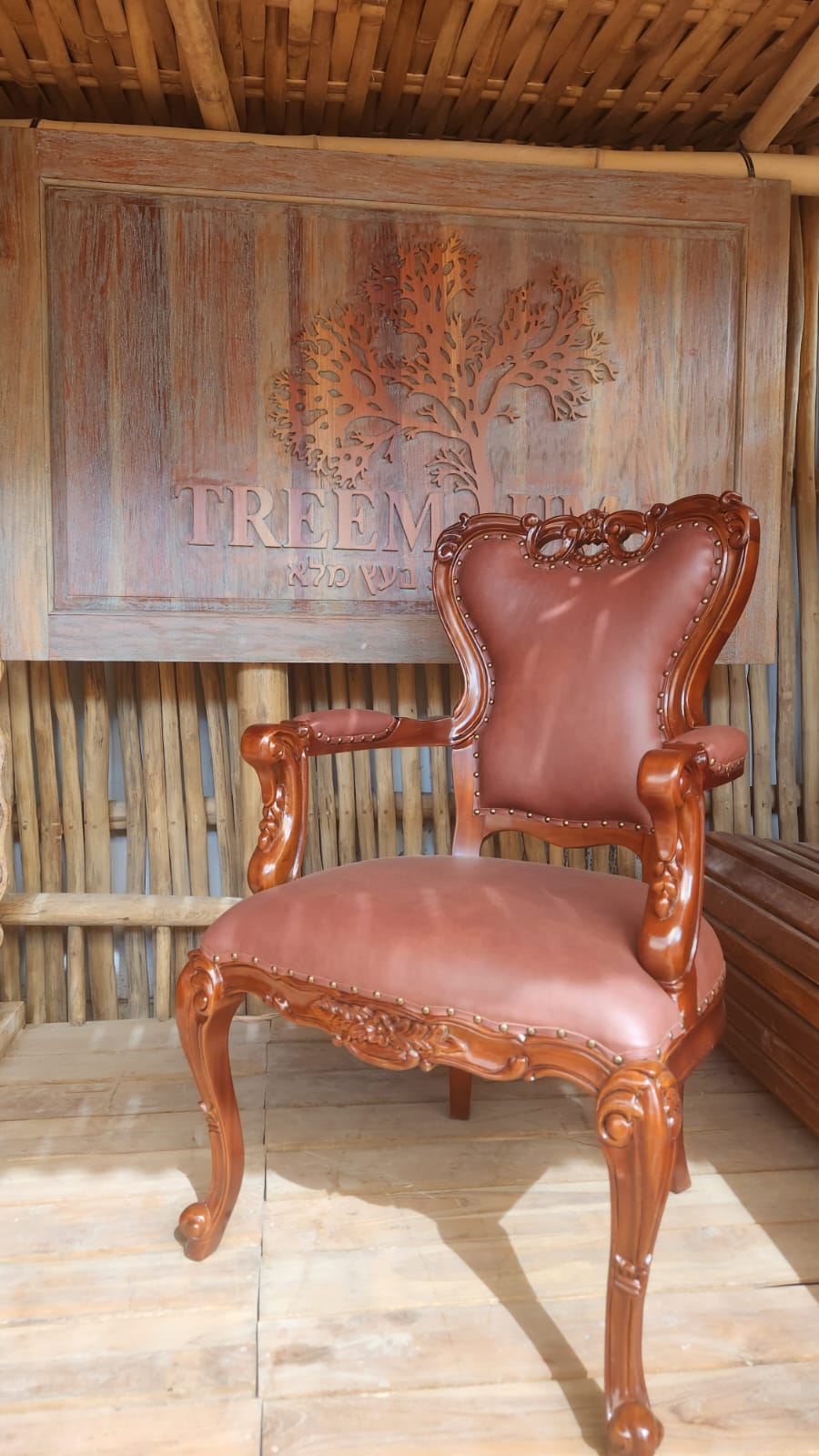 כיסא עץ מלא מהגוני דגם 5275